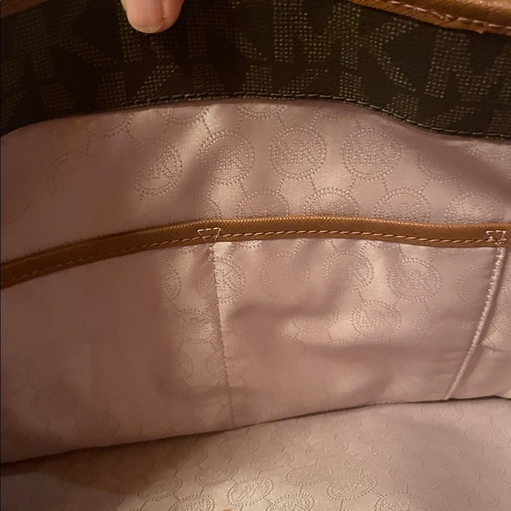 Michael Kors Dark Brown Logo bag in excellent condition. - Picture 7 of 9